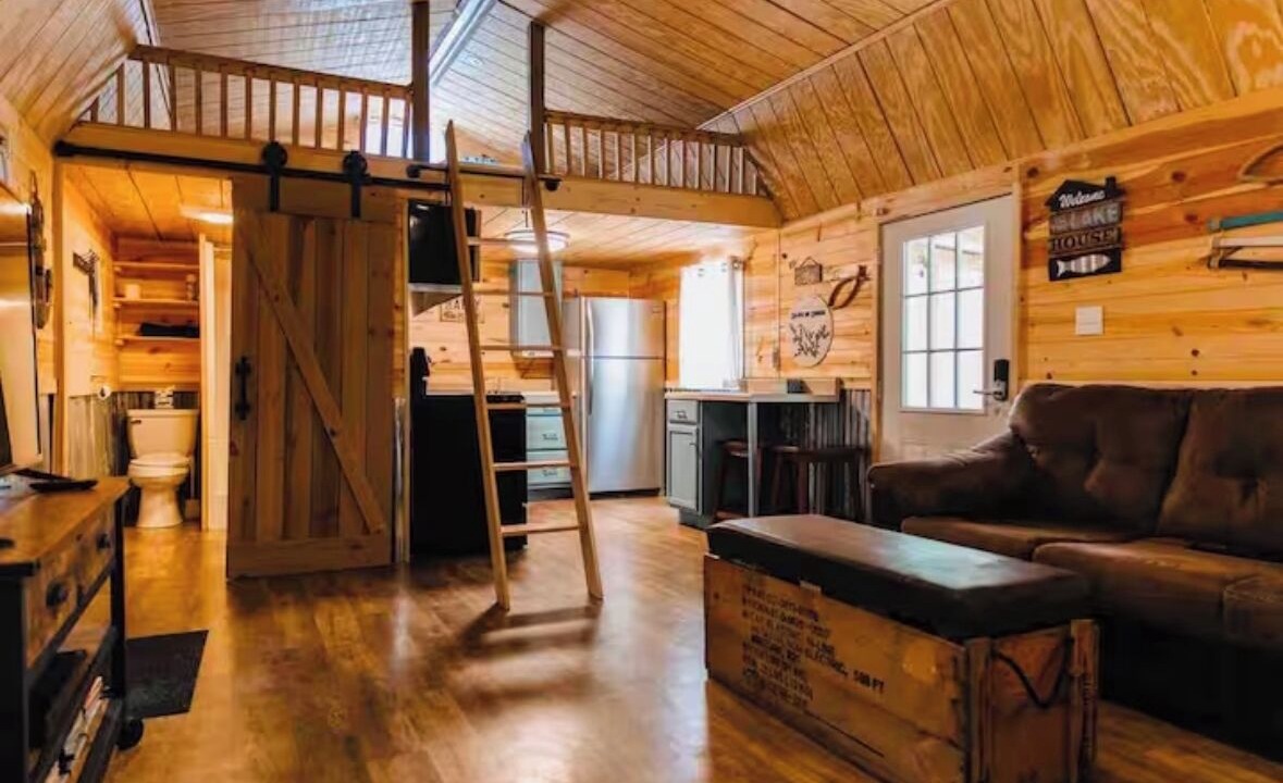 Photo of Livingroom in Crane Hill