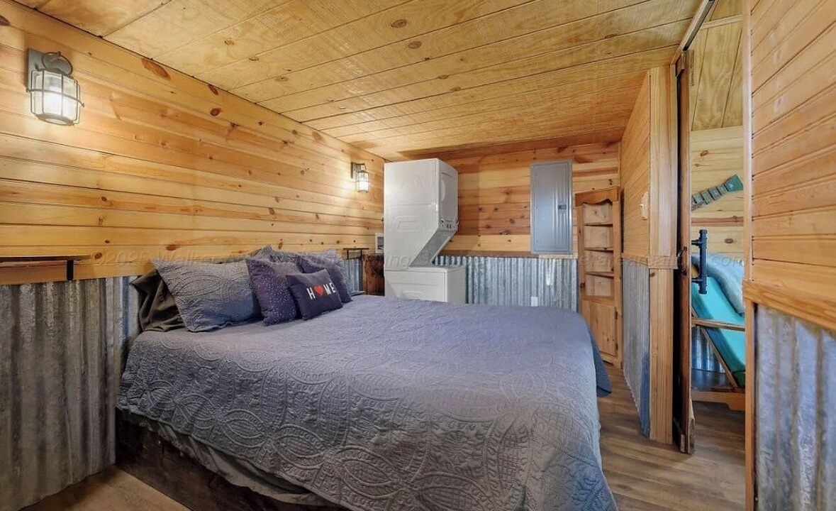 Photo of Bedroom in Crane Hill