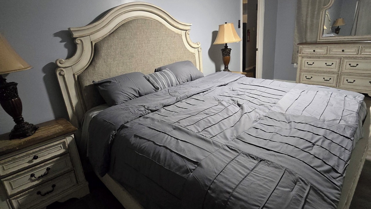Photo of Bedroom in Hillsboro