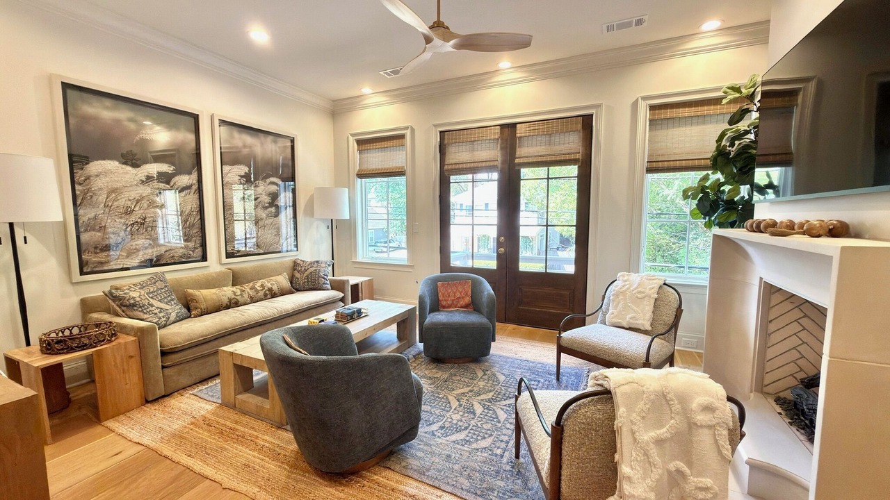 Photo of Livingroom in Auburn