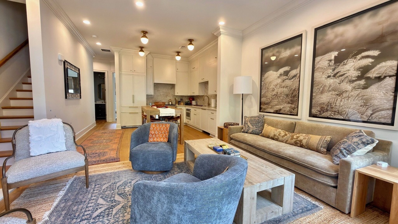 Photo of Livingroom in Auburn