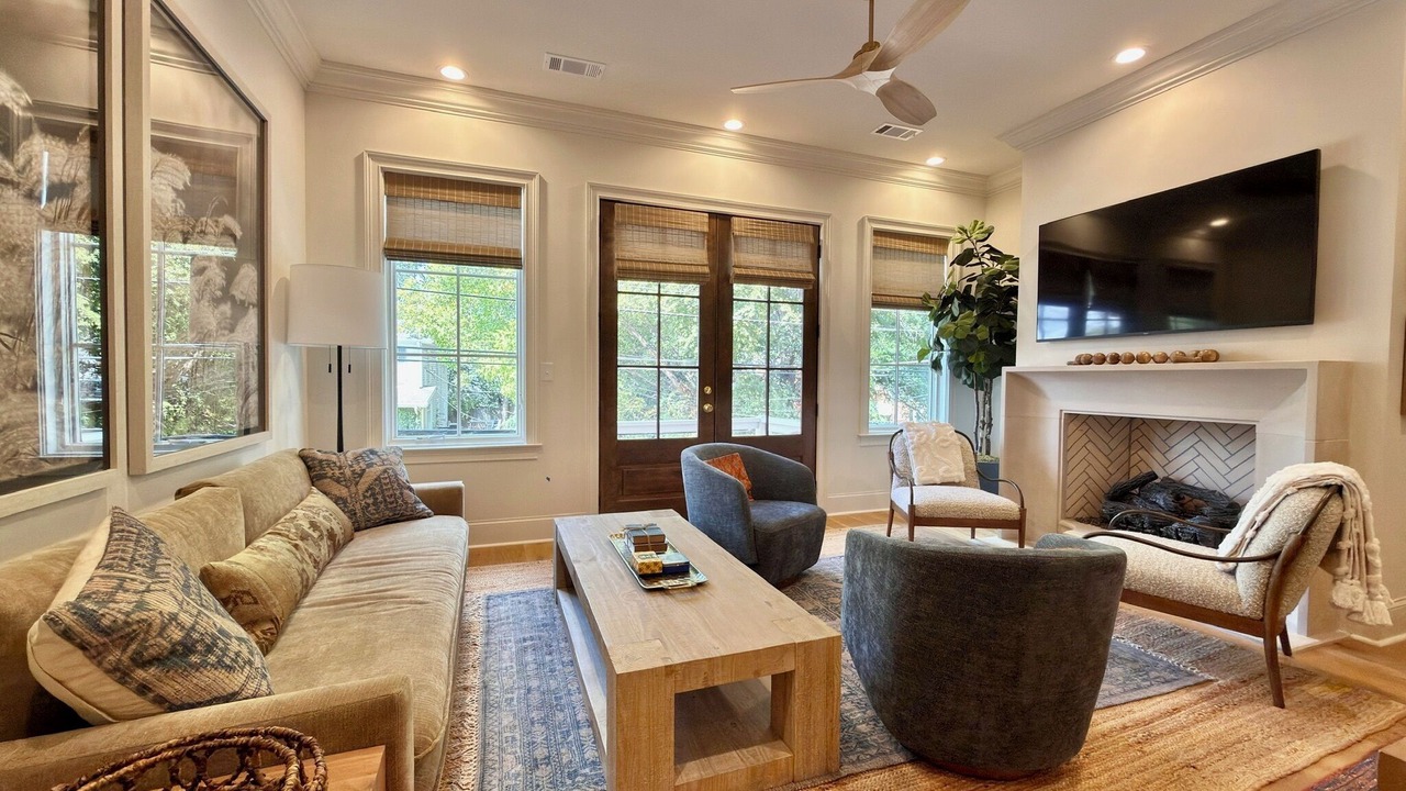 Photo of Livingroom in Auburn