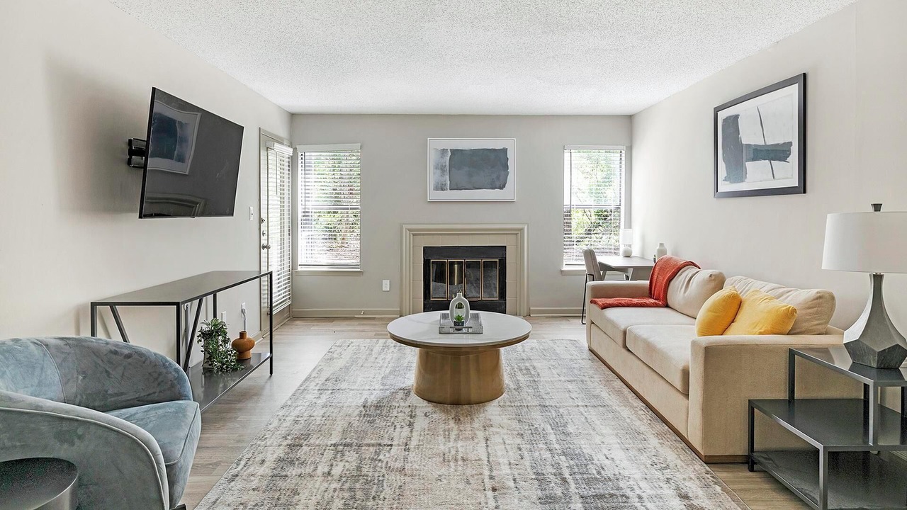 Photo of Livingroom in Huntsville
