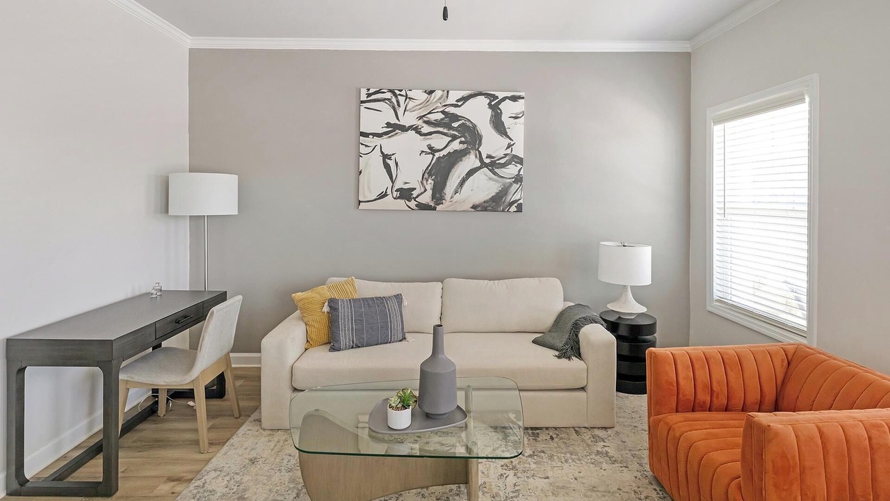 Photo of Livingroom in Huntsville