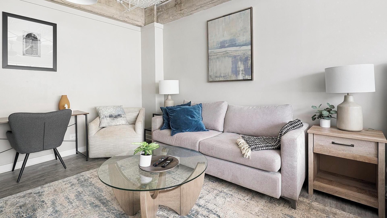 Photo of Livingroom in Central Business District