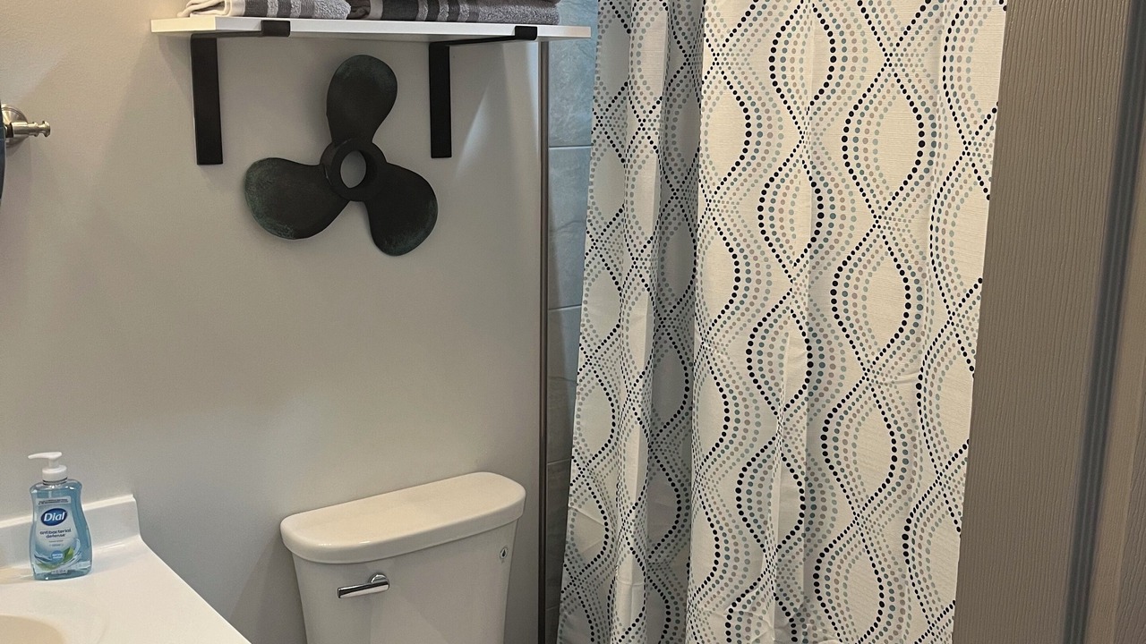 Photo of Bathroom in Scottsboro