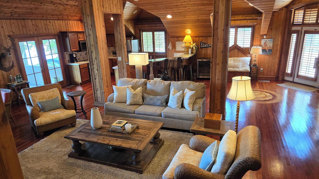 Photo of Livingroom in Alexander City