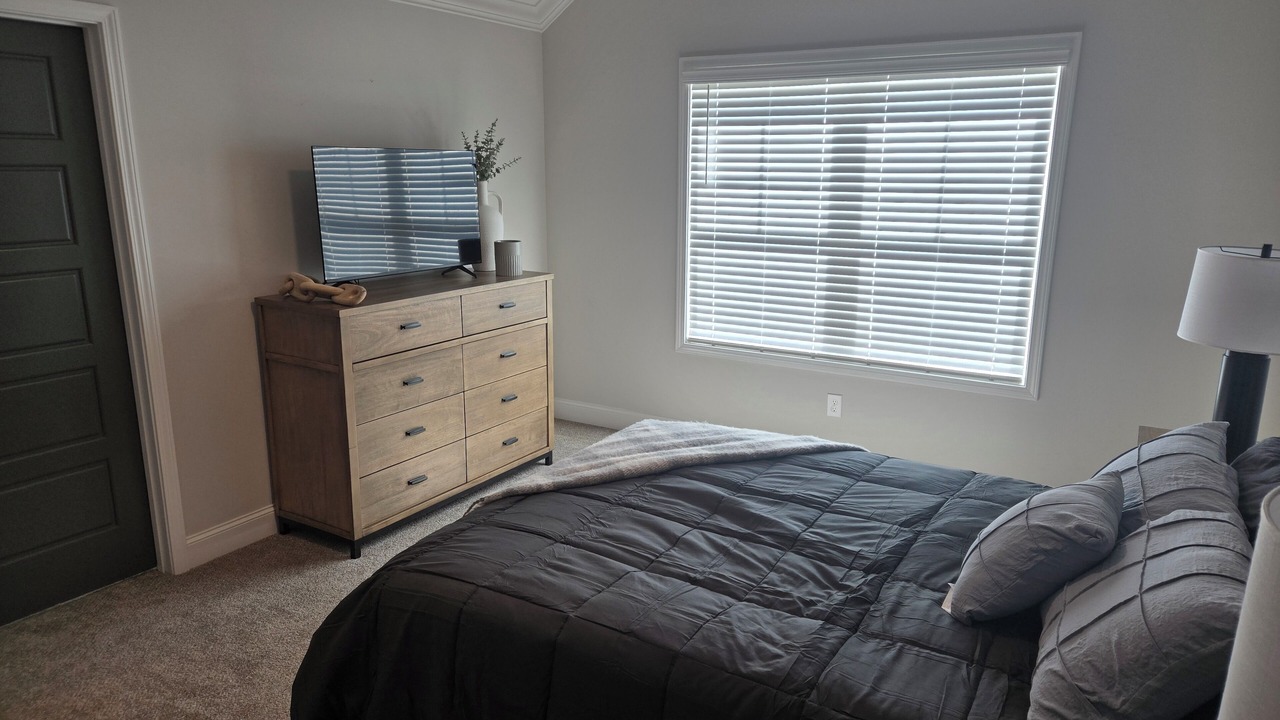 Photo of Bedroom in Normal