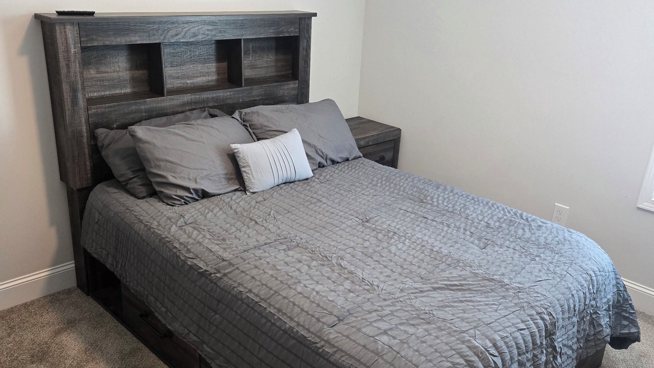 Photo of Bedroom in Normal