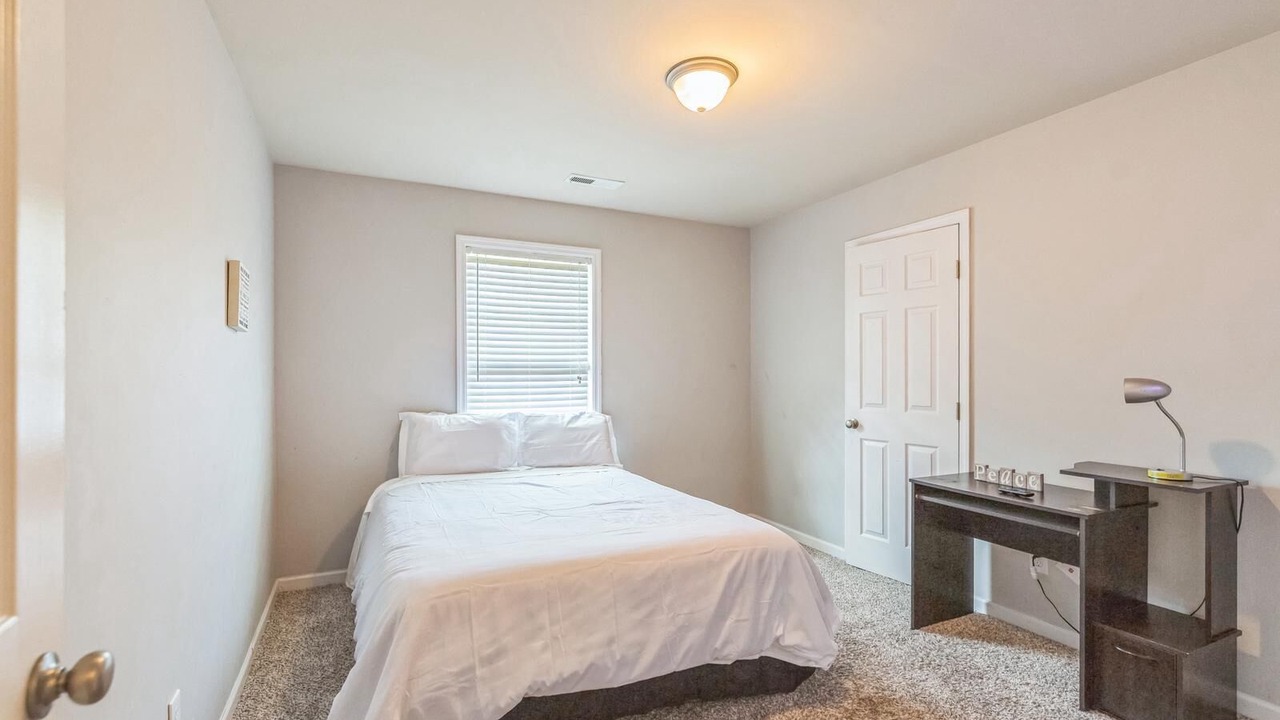 Photo of Bedroom in Harvest