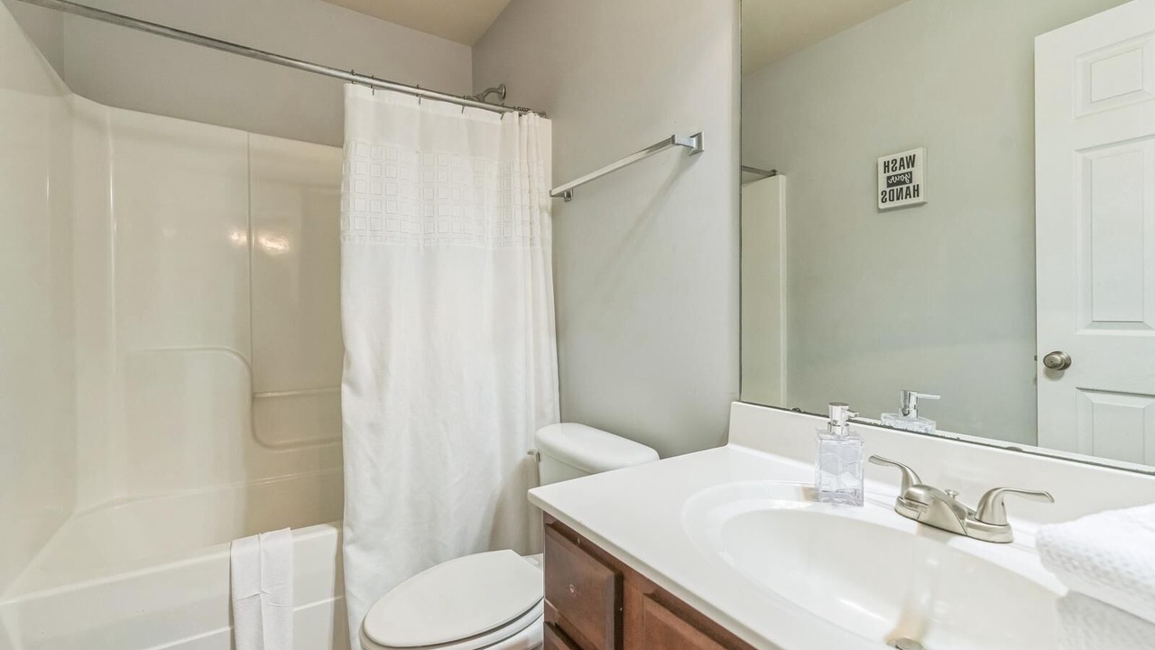 Photo of Bathroom in Harvest