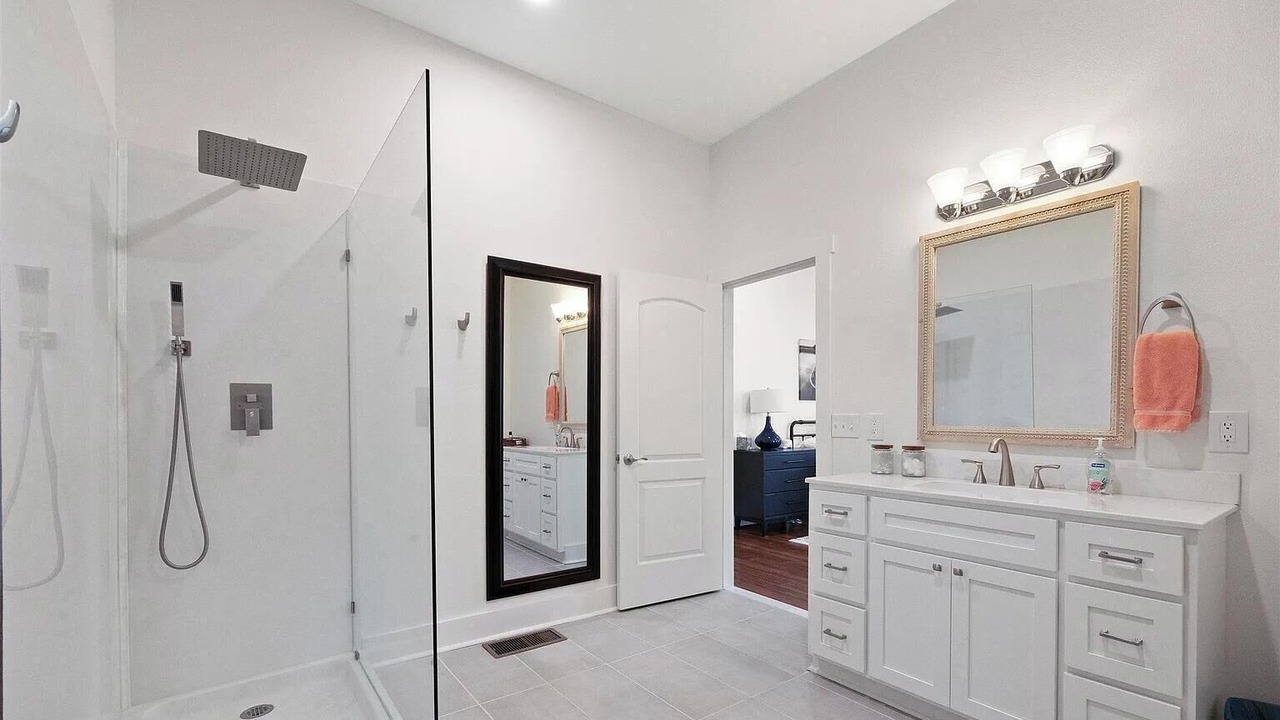 Photo of Bathroom in Downtown