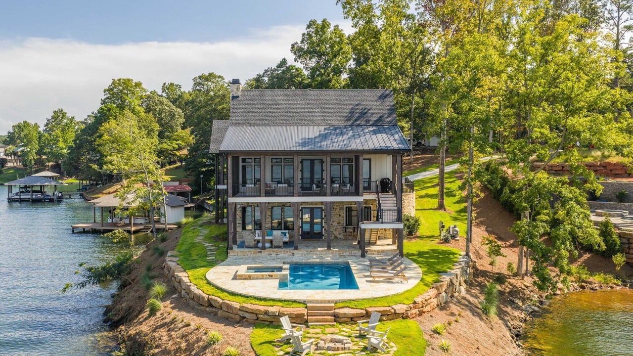 Photo of Others in Dadeville