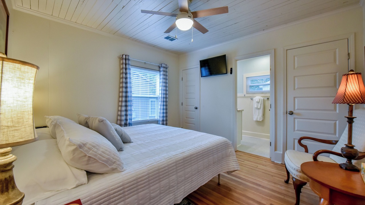 Photo of Bedroom in Forest Lake