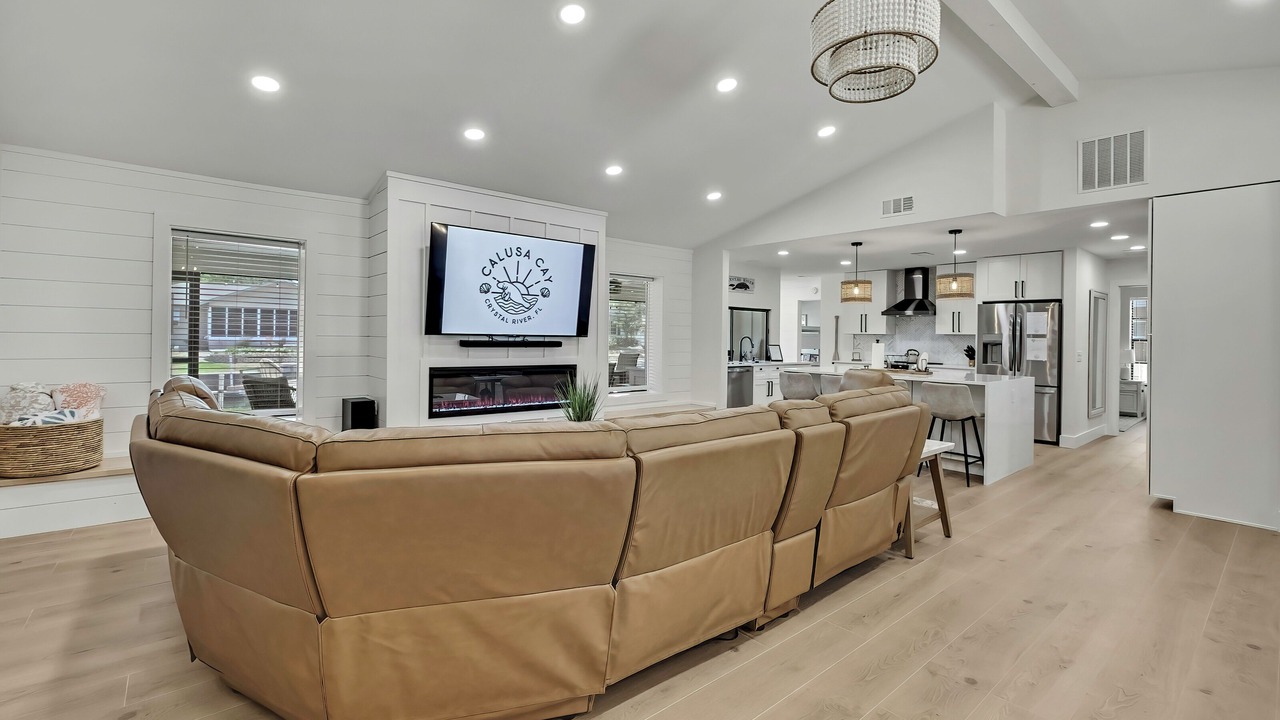 Photo of Livingroom in Indian Waters