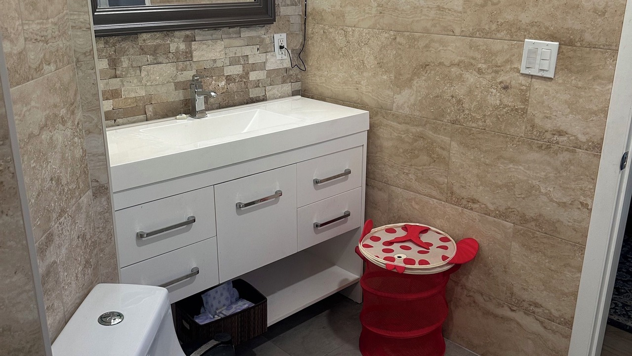 Photo of Bathroom in Palmetto Bay