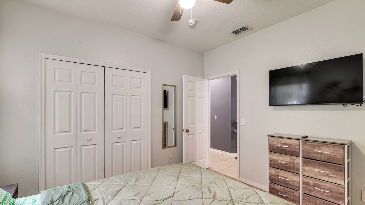 Photo of Bedroom in Sunset Ridge
