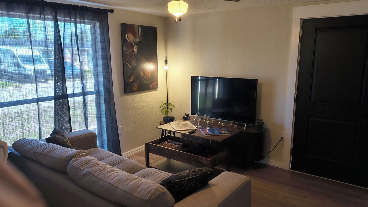 Photo of Livingroom in Regency Park