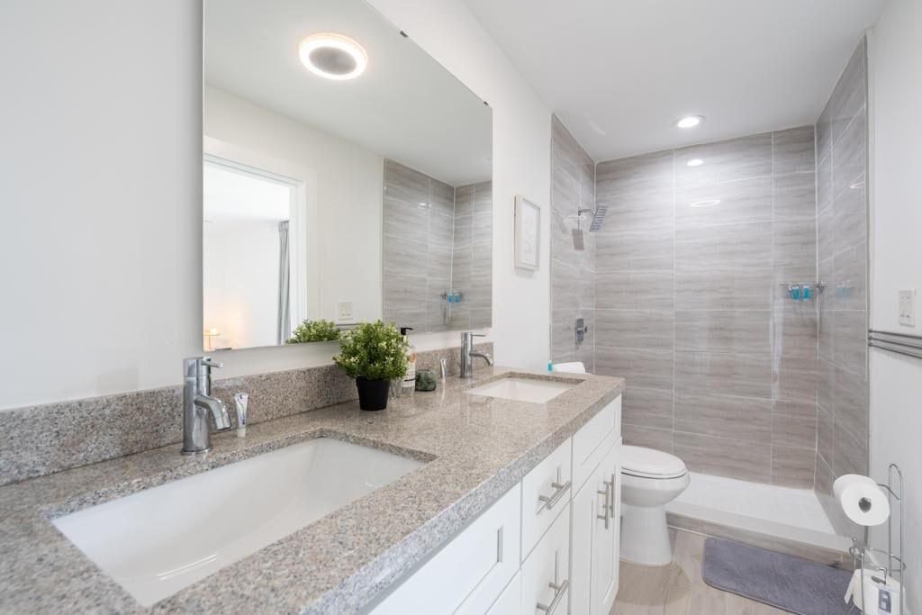 Photo of Bathroom in Coral Terrace