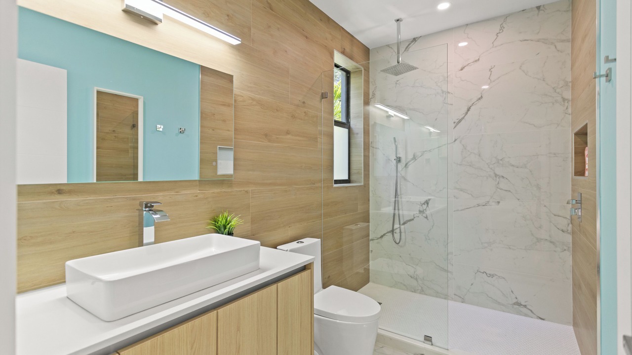 Photo of Bathroom in Tarpon River