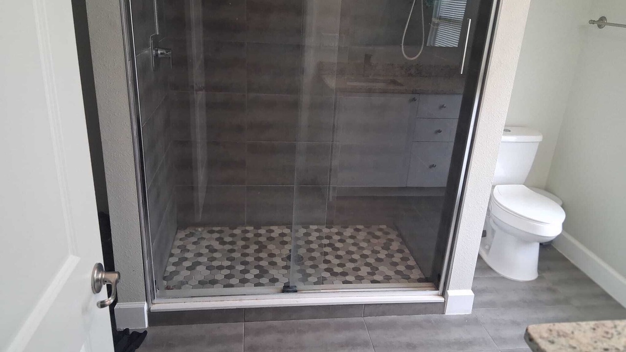 Photo of Bathroom in Taft