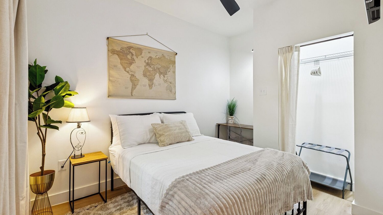 Photo of Bedroom in Mid City South