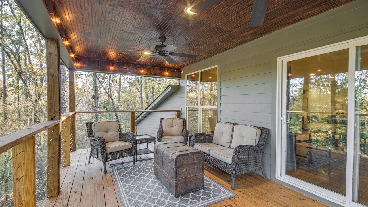 Photo of Patio Balcony in Tougaloo