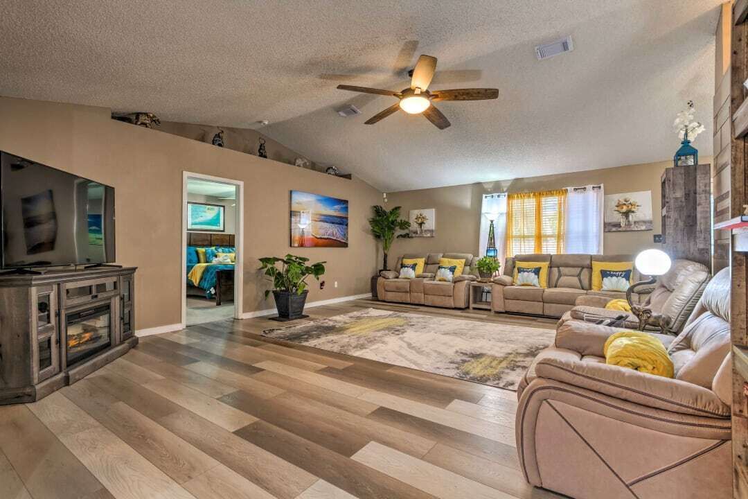 Photo of Livingroom in Pensacola