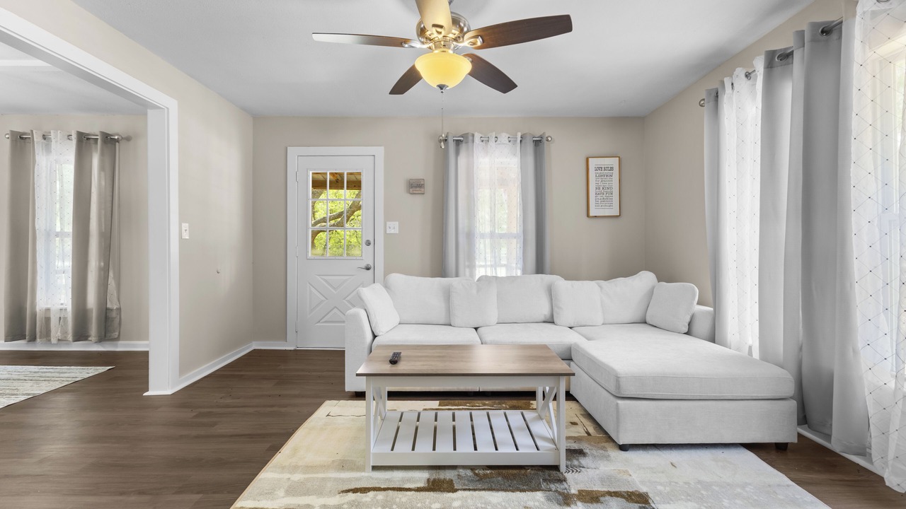 Photo of Livingroom in Fort White