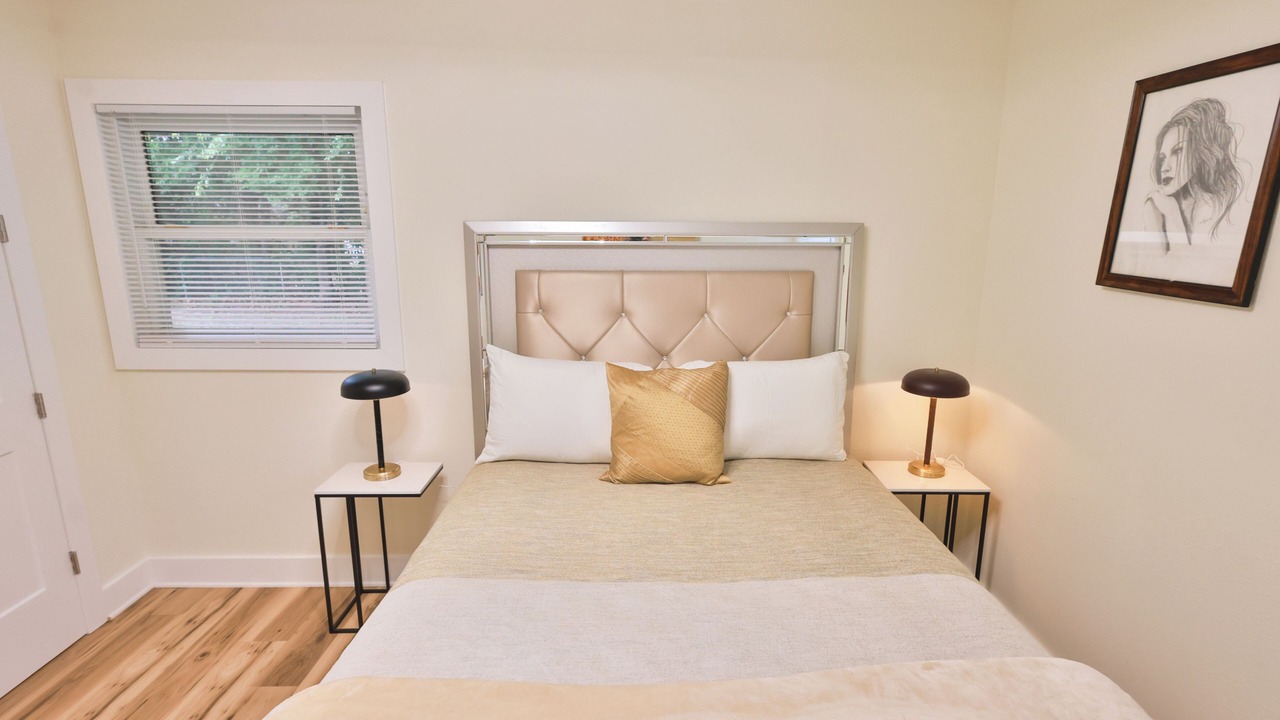 Photo of Bedroom in Scenic Heights