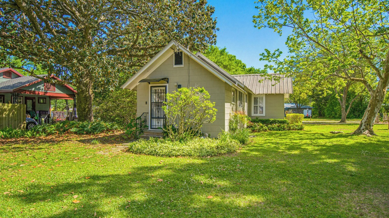 Photo of Outdoor in Foley