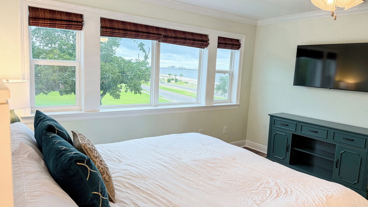 Photo of Bedroom in Gulfport