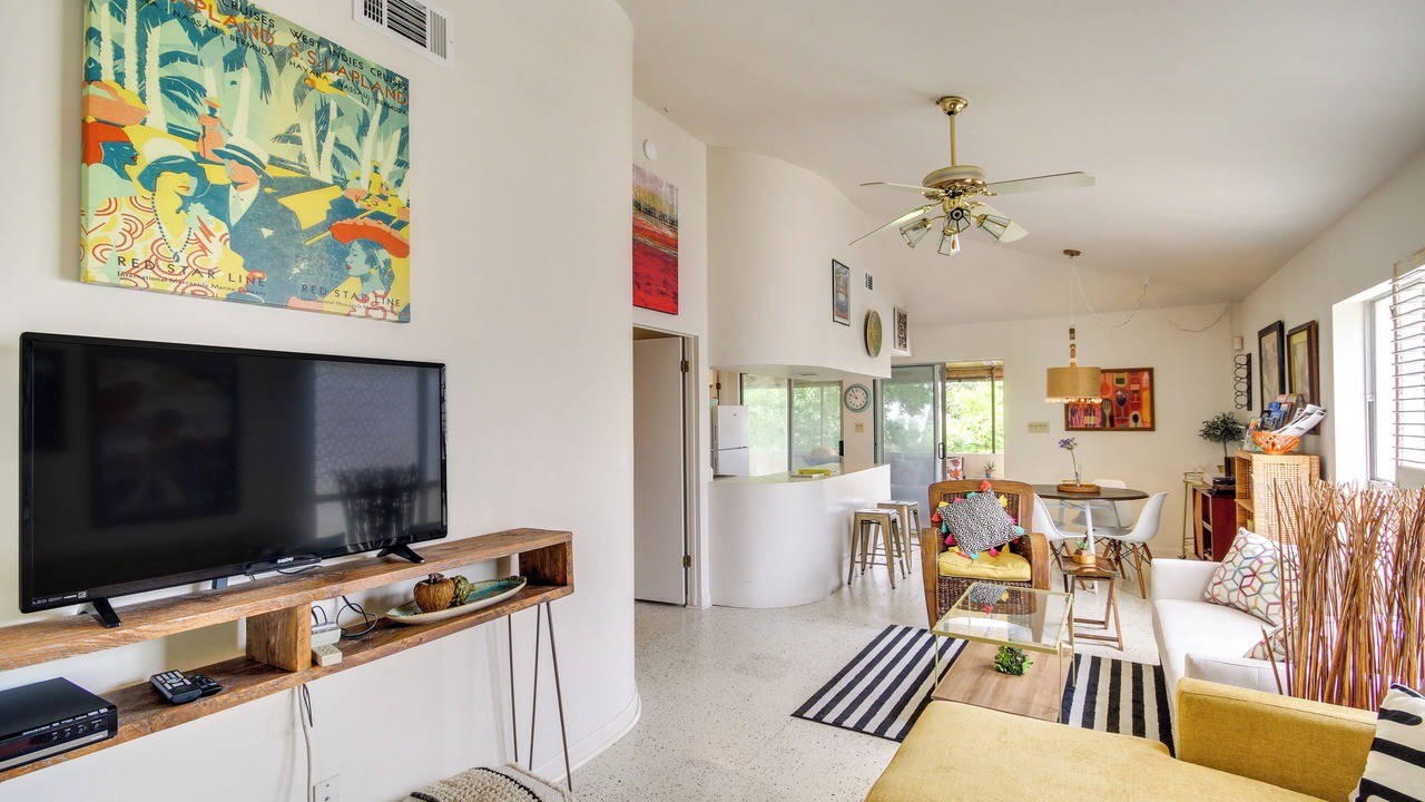 Photo of Livingroom in Biloxi