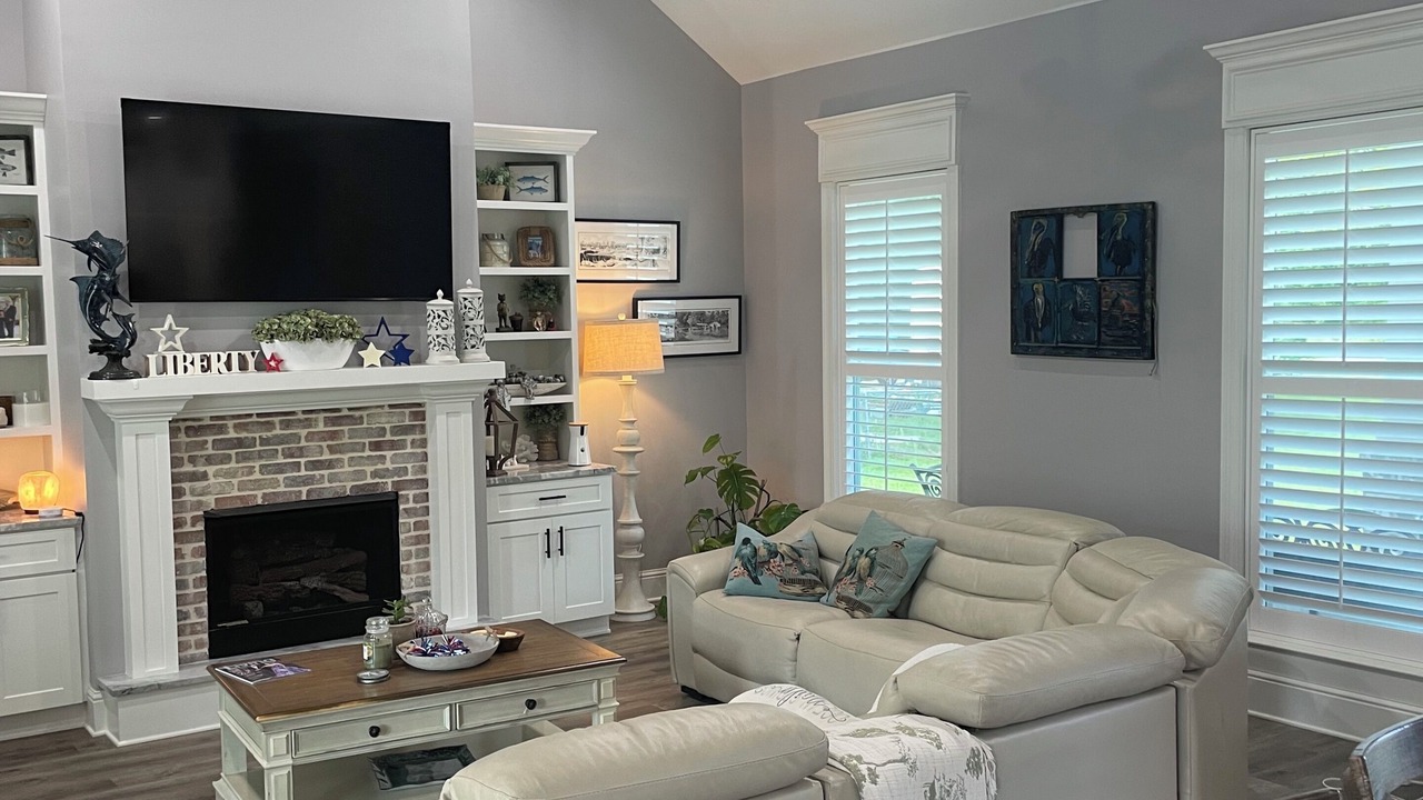 Photo of Livingroom in Ocean Springs