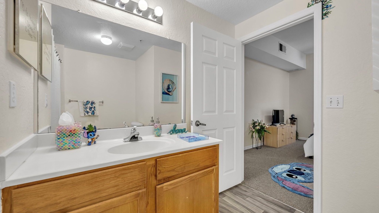 Photo of Bathroom in Venetian Bay Villages