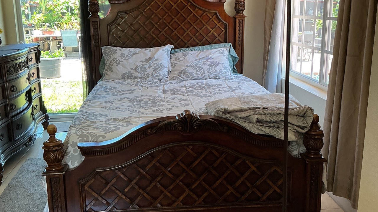 Photo of Bedroom in Miramar