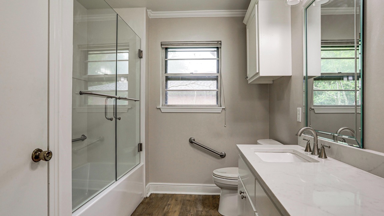 Photo of Bathroom in Alexandria