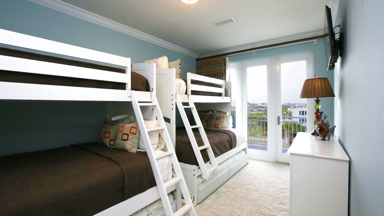 Photo of Bedroom in White Sands