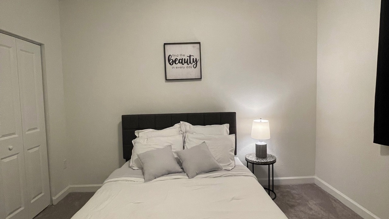Photo of Bedroom in Homestead