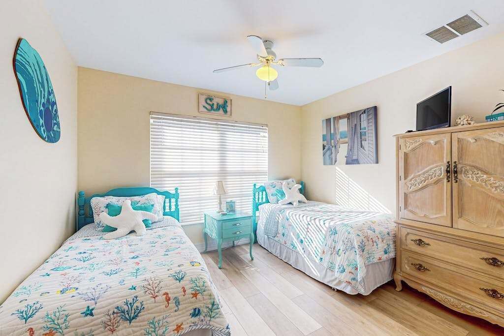 Photo of Bedroom in Beachwalk Isles