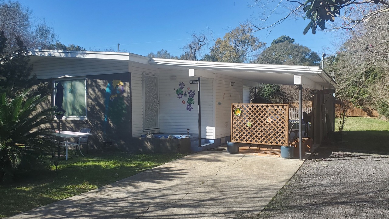 Photo of Outdoor in South Pensacola