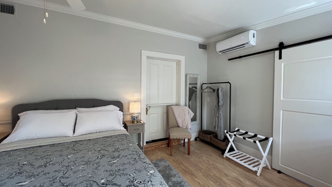 Photo of Bedroom in Downtown
