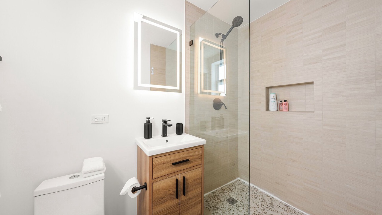 Photo of Bathroom in West Avenue