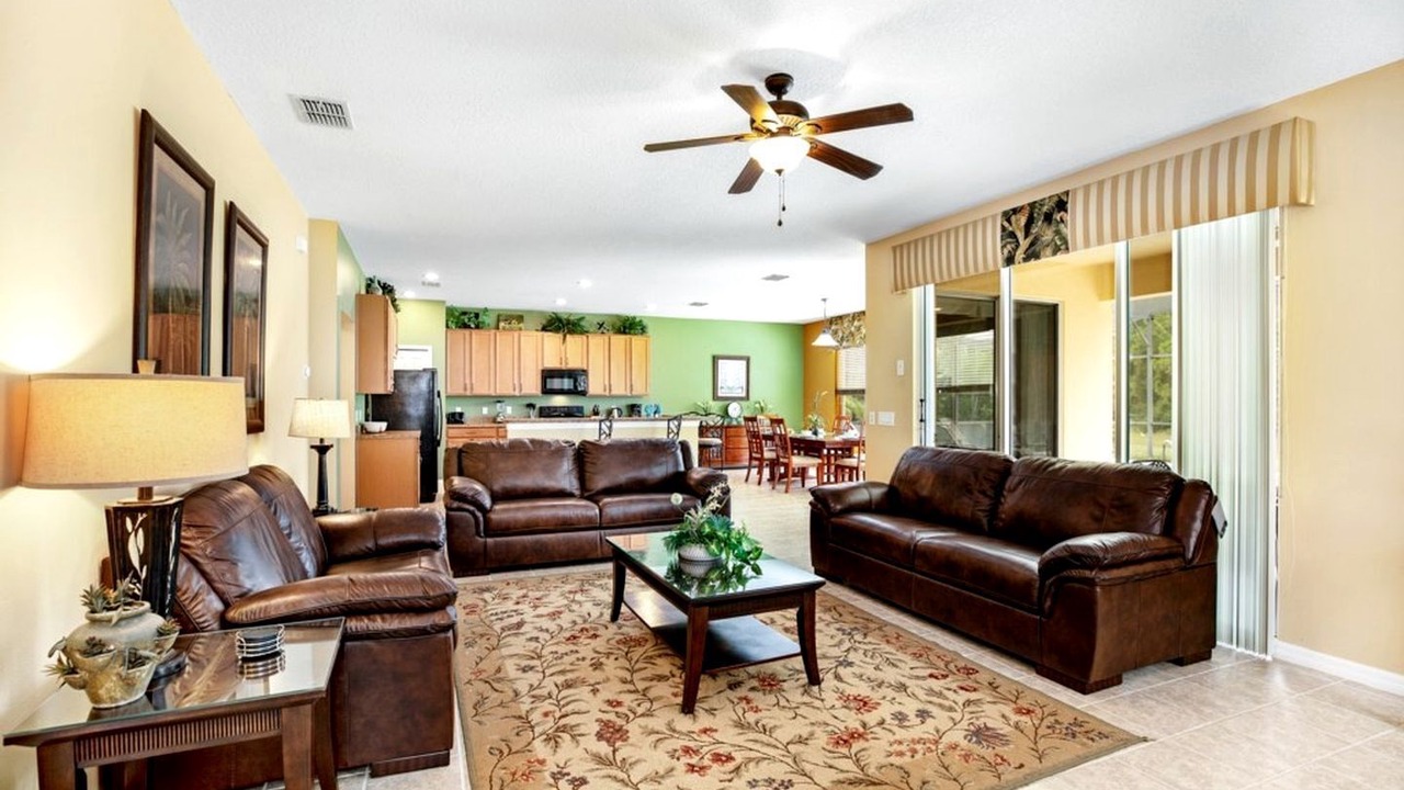 Photo of Livingroom in Watersong