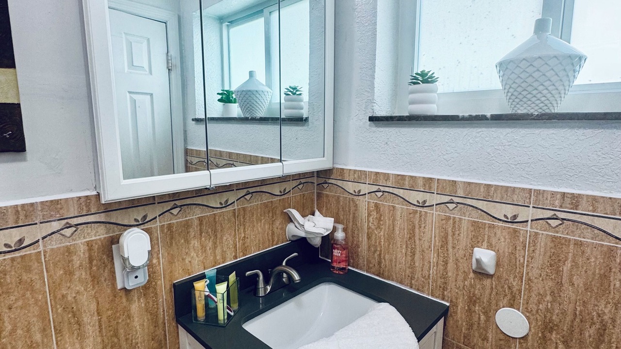 Photo of Bathroom in Hialeah