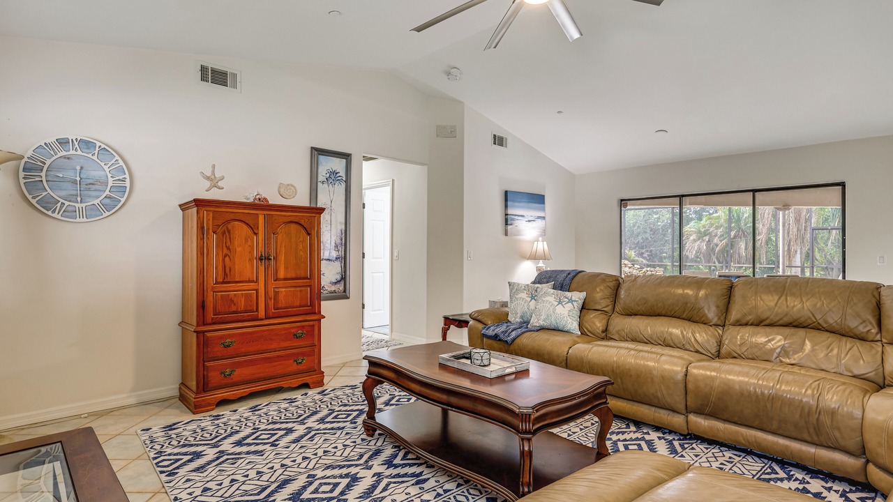 Photo of Livingroom in Lehigh Acres