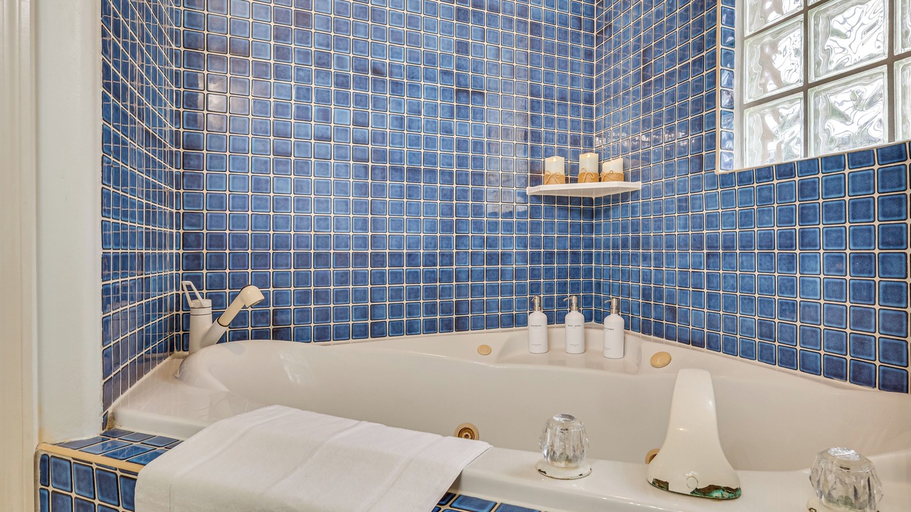 Photo of Bathroom in Lehigh Acres
