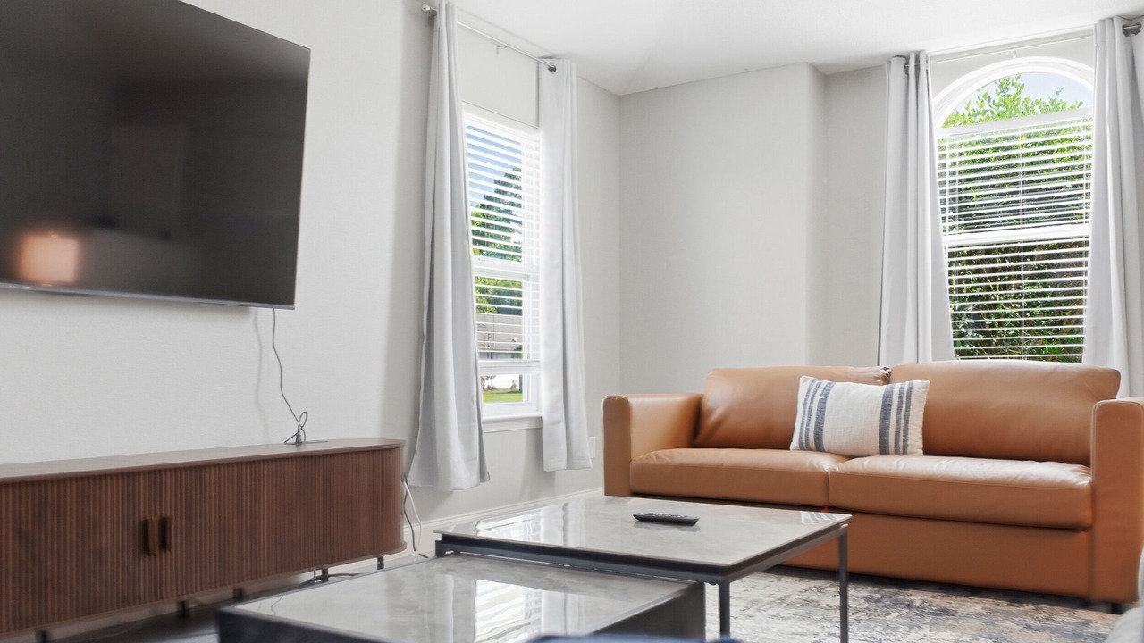 Photo of Livingroom in Pensacola