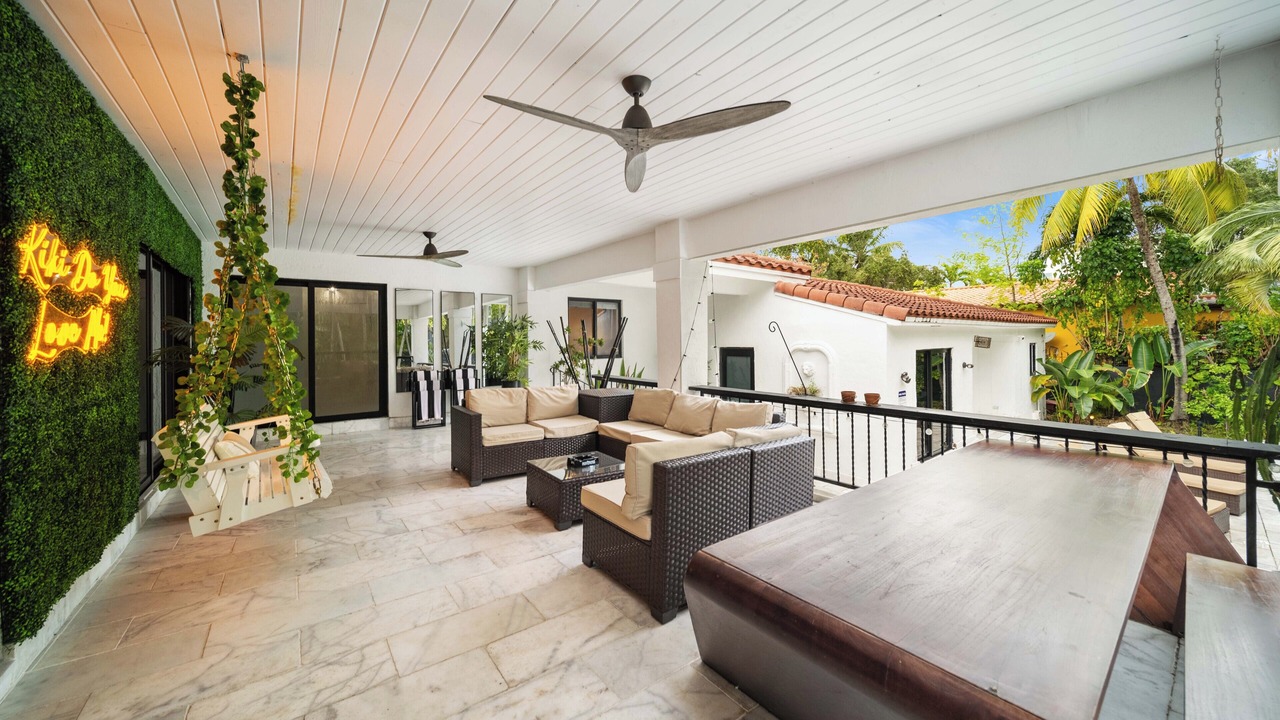 Photo of Patio Balcony in East Little Havana