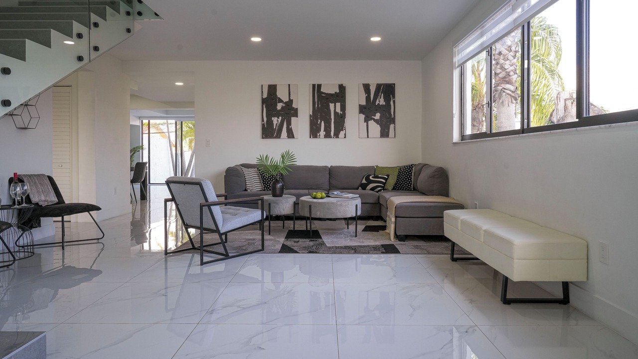 Photo of Livingroom in Olympia Heights